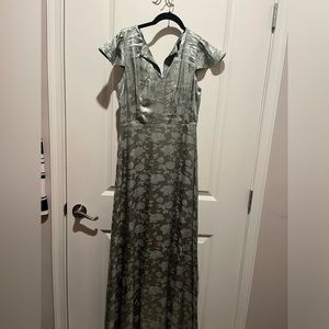 Lulus sage green maxi dress